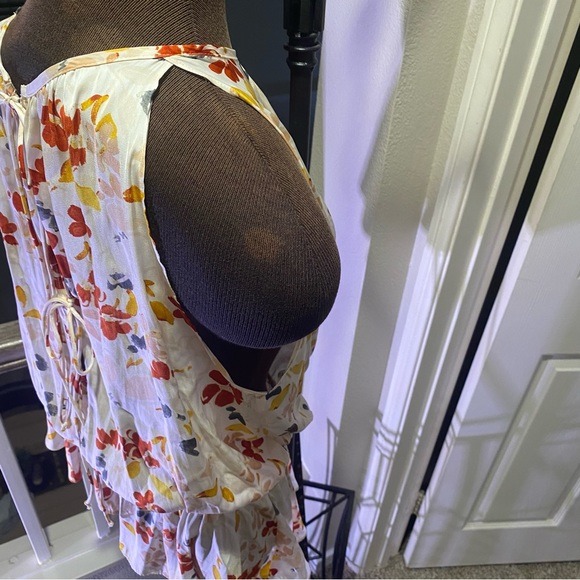 Grade & Gather, large, sleeveless women’s blouse, multiple tieback, floral - Picture 10 of 16